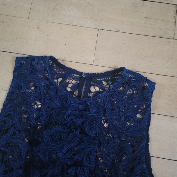 Endless Rose - Lace Top - Picture 3 of 3